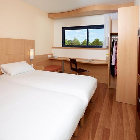 Ibis Site Du Futuroscope Hotel Chasseneuil-du-Poitou Ruang foto